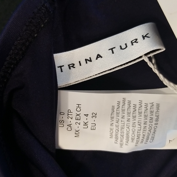 💕TRINA TURK💕 Made in the Shade Bandeau One-Piece Swimsuit Lace Up 0 NWT - Picture 12 of 12